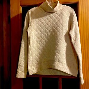 New with tags stylus quilted style, fuzzy inside sweatshirt